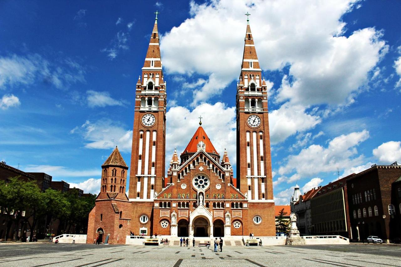 Szeged Suncity Apartman Exteriör bild